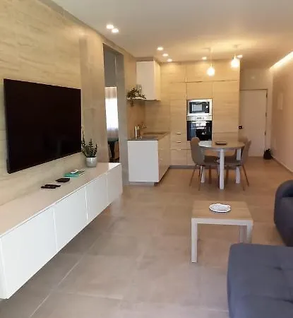 Lagos Beach Apartment דירה לאגוּ‏ש